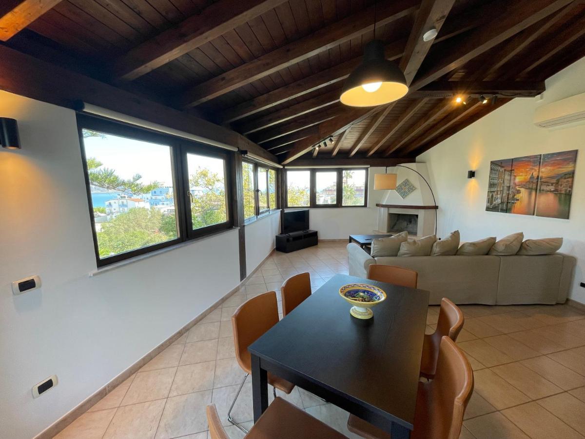 John Sea Apartment *